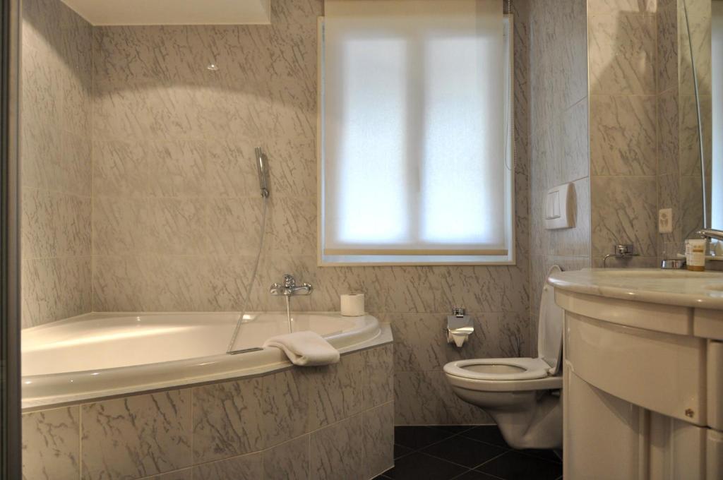 Hotel De La Paix Champéry Pokoj fotografie