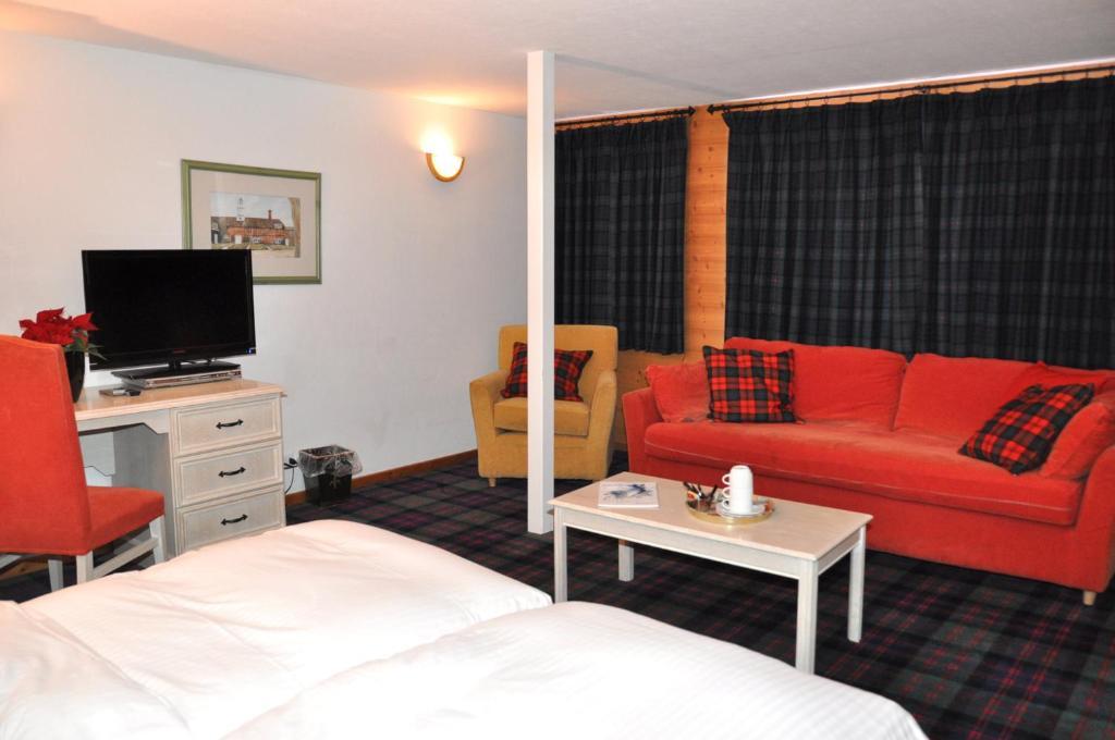 Hotel De La Paix Champéry Pokoj fotografie