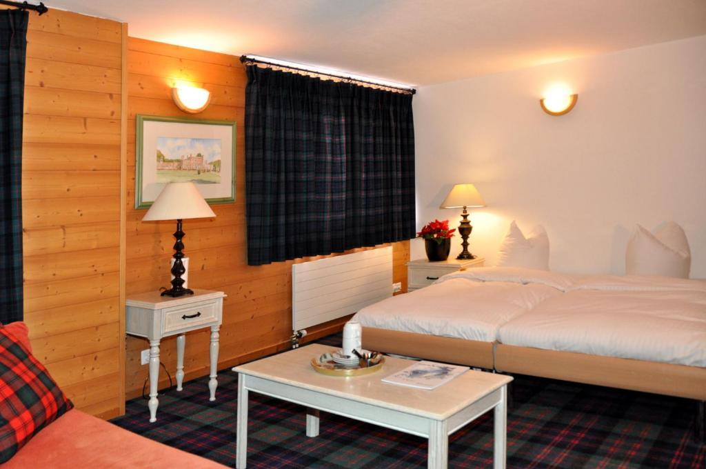Hotel De La Paix Champéry Pokoj fotografie