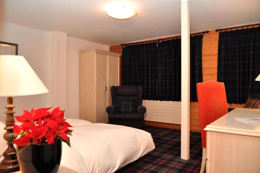 Hotel De La Paix Champéry Pokoj fotografie